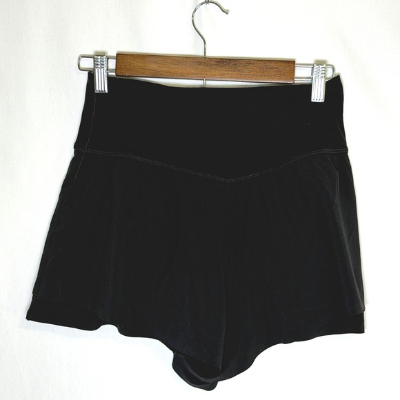 OFFLINE by Aerie Pants - OFFLINE by Aerie Black High Waisted Flowy Athletic Shorts Medium 0731-1164